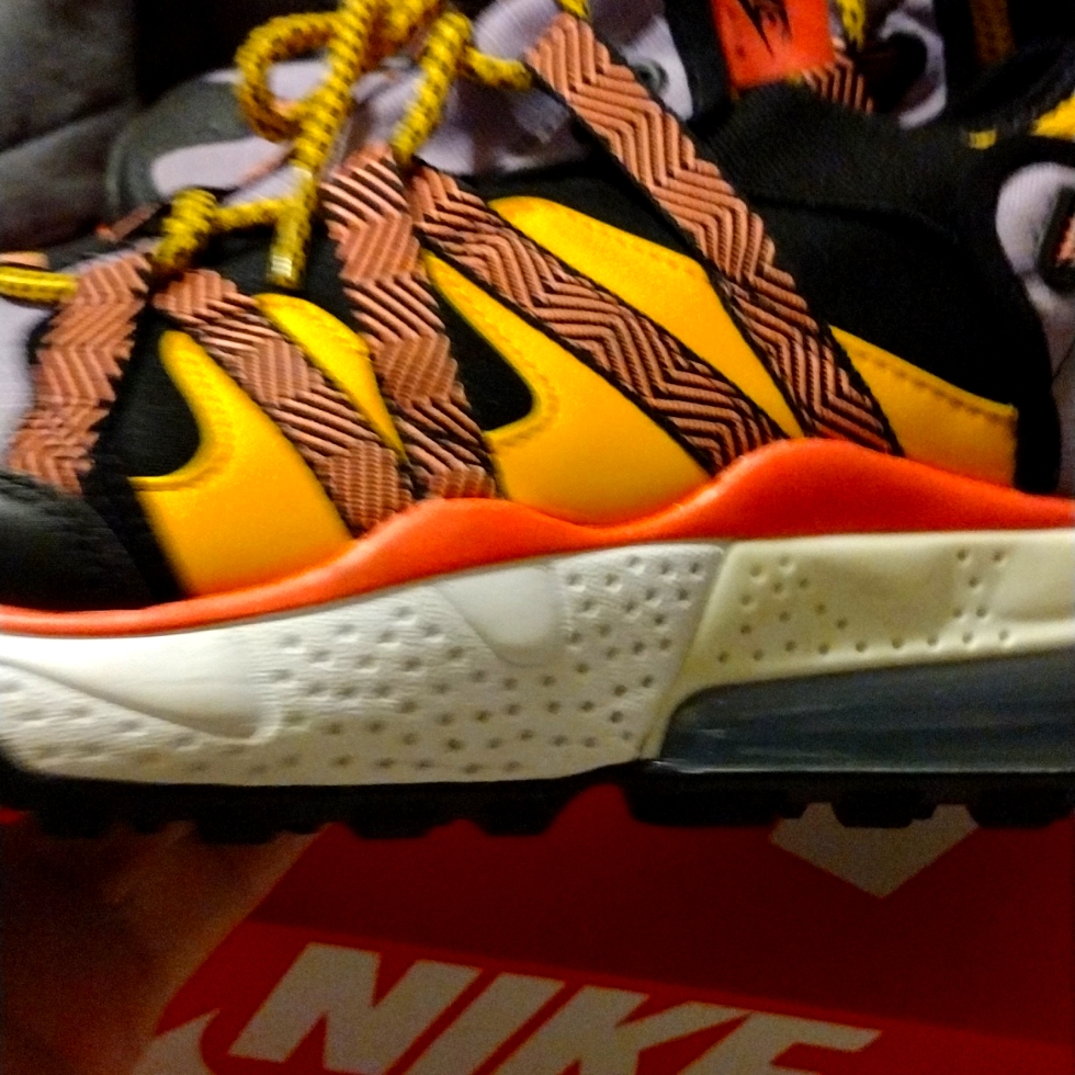 Nike Air Max 270 Bowfin Atomic Violet Nike Air Max 270 Bowfin Atomic Violet